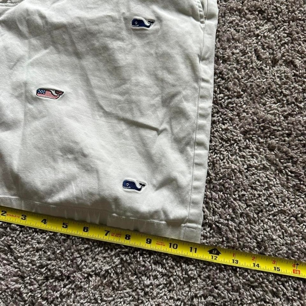 Vineyard Vines white shorts with embroidered whale logo Size 38 - Picture 7 of 8